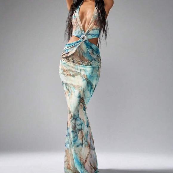 Missguided Dresses & Skirts - Missguided Blue and Cream Backless Maxi Dress